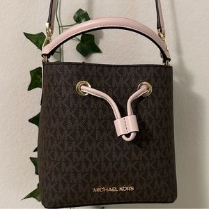 Michael Kors bucket bag